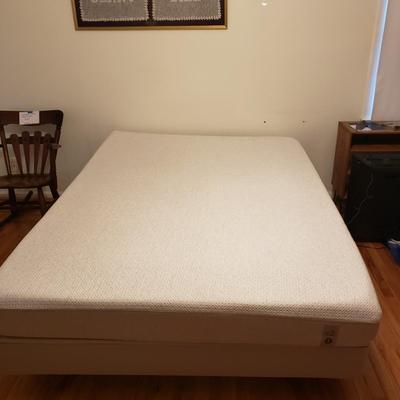 Sleep Number 360 Queen Bed Frame and Three Sets of Queen Flannel Sheets (P-KD)