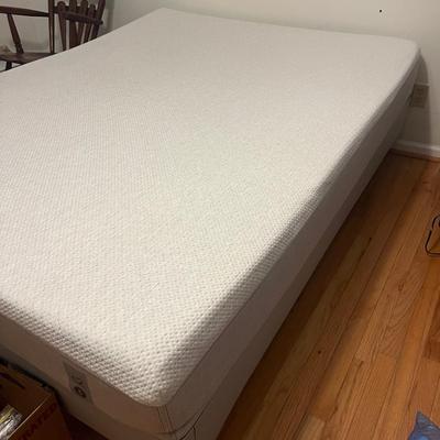 Sleep Number 360 Queen Bed Frame and Three Sets of Queen Flannel Sheets (P-KD)