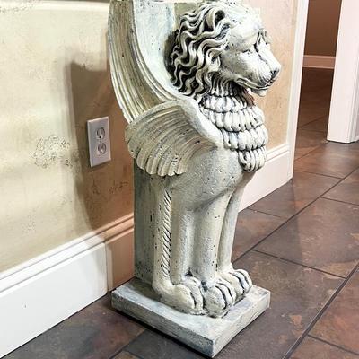 Stone Style Winged Lion Beveled Glass Top Table ~ *Read Details