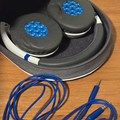Bose Wired Headphones with Case