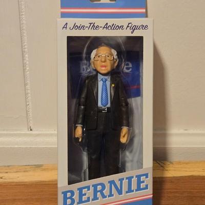 Bernie & Stacey Abrams Figures