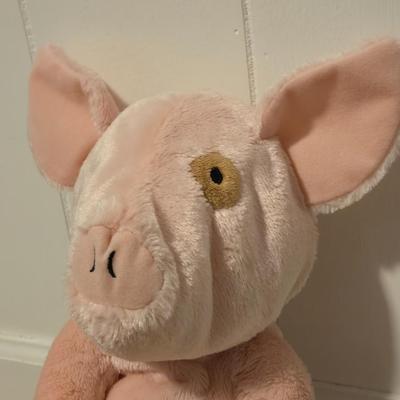 Pig Plushie