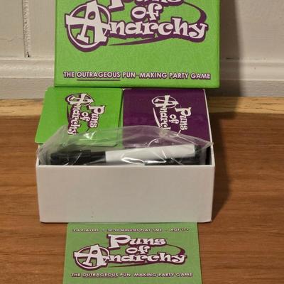 Puns of Anarchy Game