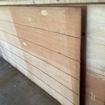 G11-3 Large sheets of wood