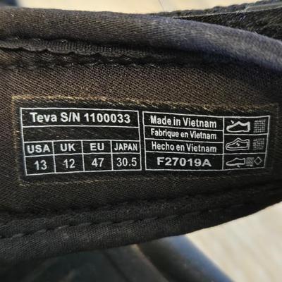 Men's Size 13 Teva Sandals