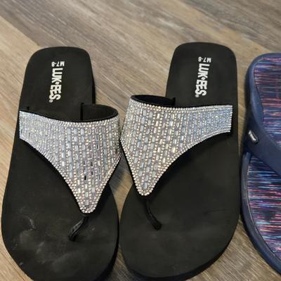 (2) Pairs of Flip Flops