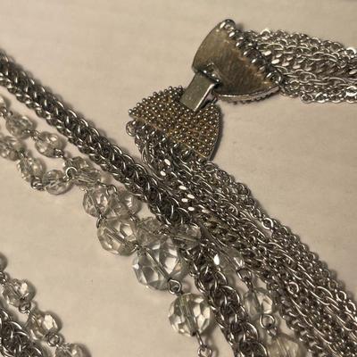 J6-multiple strand necklaces