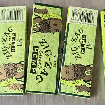 (5) New Packages Of Zig Zag Rolling Papers