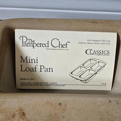 The Pampered Chef Mini Loaf Pan