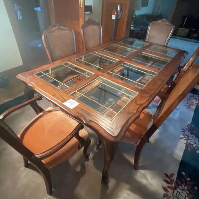 F8-Glass top table with six chairs