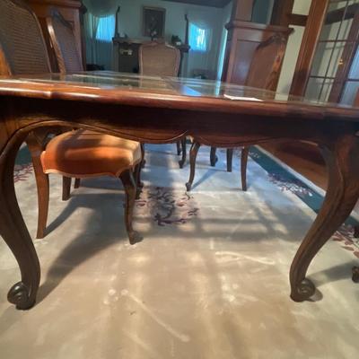 F8-Glass top table with six chairs