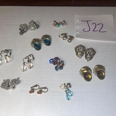J22-Earrings