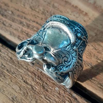 An astonishing Navajo Sterling silver saddle ring.