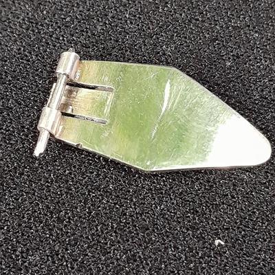 18K white gold scrap = 18k marked