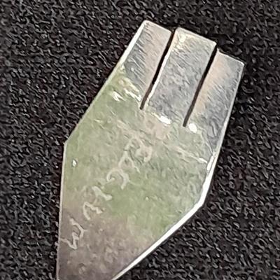18K white gold scrap = 18k marked