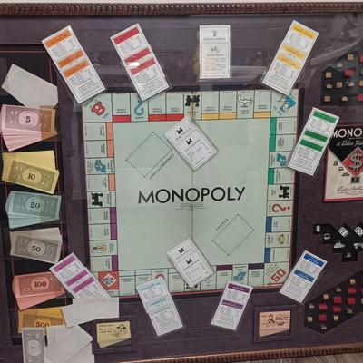 Unique Vintage Framed Monopoly game with pieces - 1935 - 1946 Parker Brothers