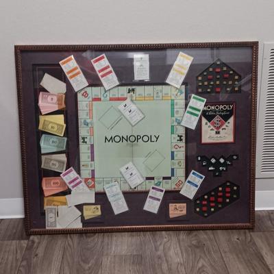 Unique Vintage Framed Monopoly game with pieces - 1935 - 1946 Parker Brothers