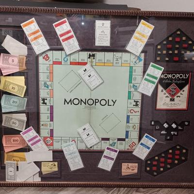 Unique Vintage Framed Monopoly game with pieces - 1935 - 1946 Parker Brothers