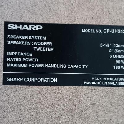 Nice Sharp Micro Component Stereo System Model XL-UH242 with remote control