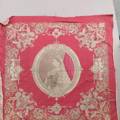 RARE SILK SCARF QUEEN VICTORIA BY COSMANOS