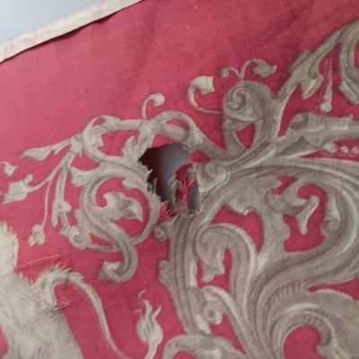 RARE SILK SCARF QUEEN VICTORIA BY COSMANOS