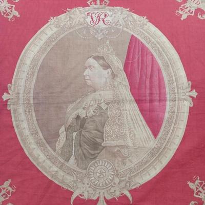 RARE SILK SCARF QUEEN VICTORIA BY COSMANOS