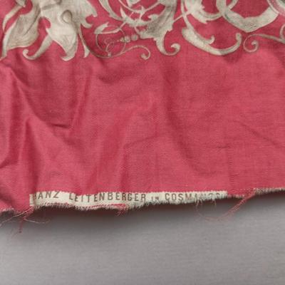 RARE SILK SCARF QUEEN VICTORIA BY COSMANOS