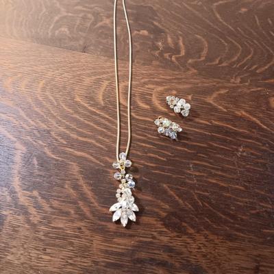 CRYSTAL NECKLACE AND EARRINGS