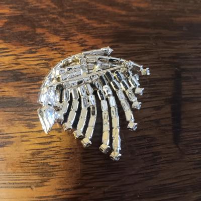 RHINESTONE BROOCH AND CLIP ON EARRINGS