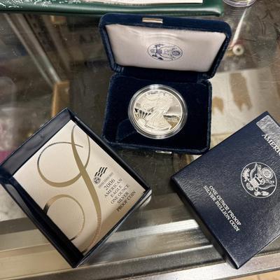 2005 AMERICAN EAGLE 1oz silver with box and papers