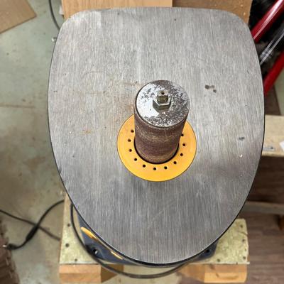 Central Machinery Oscillating Spindle Sander (WS-MG)