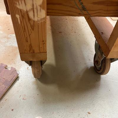 Rolling Wooden Work Bench (WS-MG)