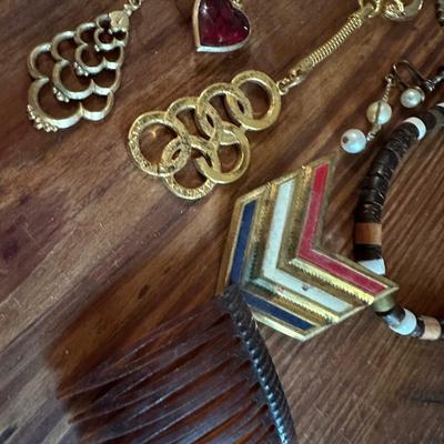 Vintage Costume Jewelry Lot