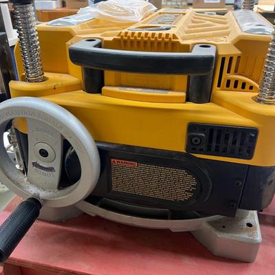 Dewalt Planer & Rolling Wooden Stand (WS-MG)