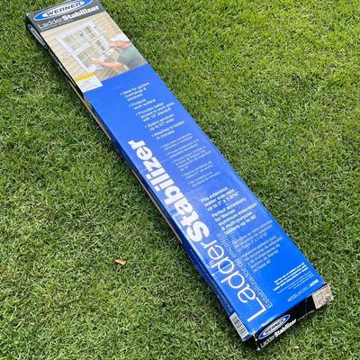 WERNER ~ Duo (2) ~ 27’ Aluminum Extension Ladder With Ladder Stabilizer