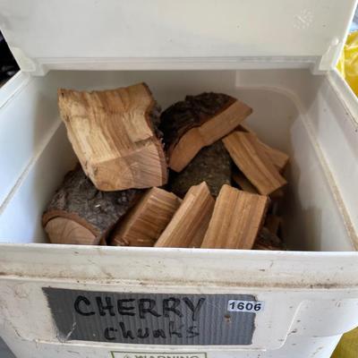 Alder,cherry and pecan pellets