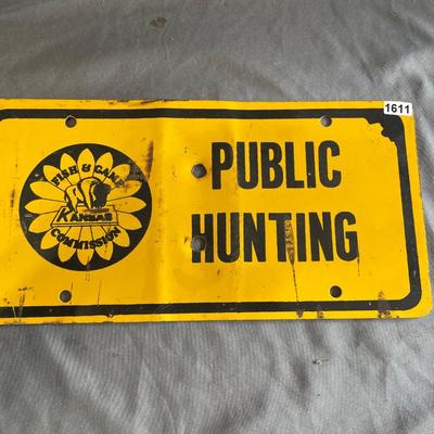 Public hunting sign