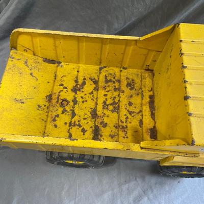 Tonya dump truck