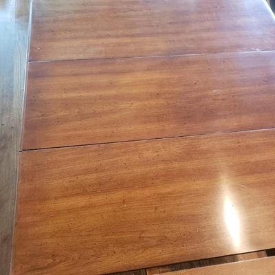 Henredon Three Leaf Dining Table (LR-KD)