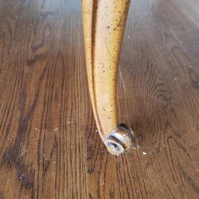 Henredon Three Leaf Dining Table (LR-KD)