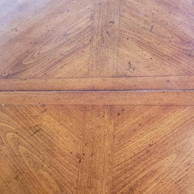 Henredon Three Leaf Dining Table (LR-KD)
