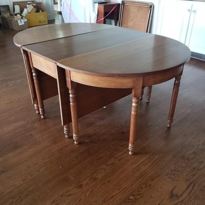 Benbow's Gate Leg Dining Table (LR-KD)