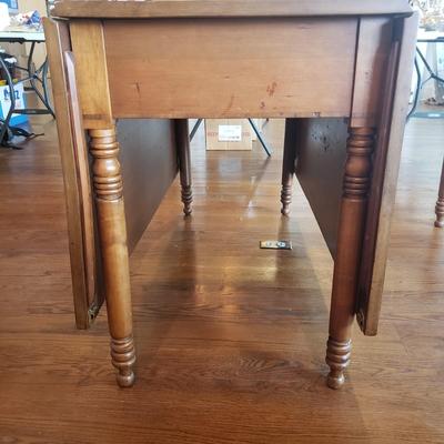 Benbow's Gate Leg Dining Table (LR-KD)