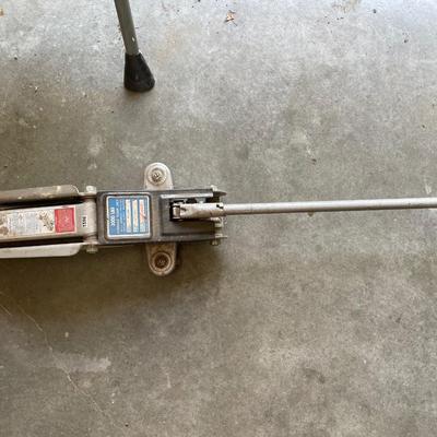 3000# hydraulic jack