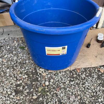 Rope handle tub