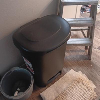 Rubbermaid 13-gallon trash can - mop bucket - step ladder and more