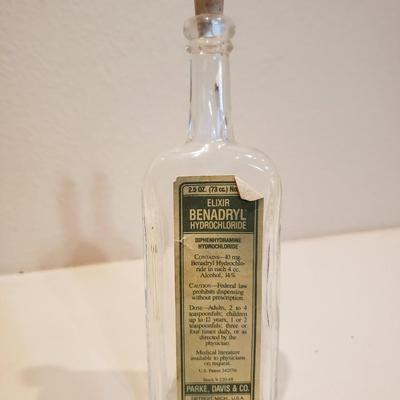 Lot of 6 Antique Bottles