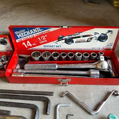 MASTER MECHANICS SOCKET SETS AND OTHER HAND TOOLS