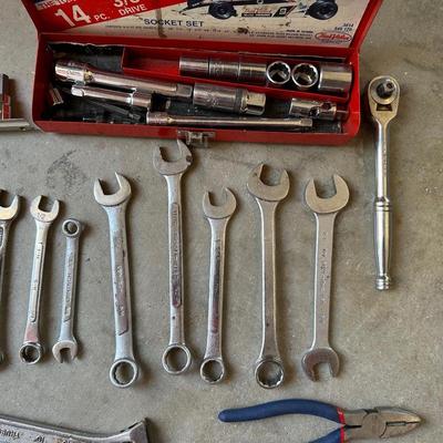MASTER MECHANICS SOCKETS, COMBO WRENCHES, PLIERS AND MORE