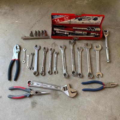 MASTER MECHANICS SOCKETS, COMBO WRENCHES, PLIERS AND MORE